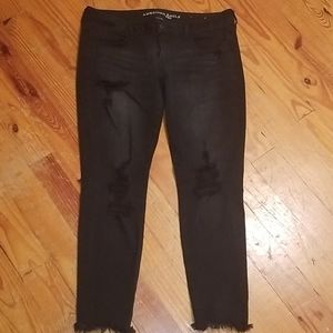 Distressed AE Skinny Jean